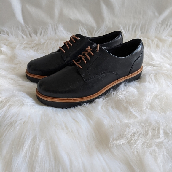 clarks platform sneakers